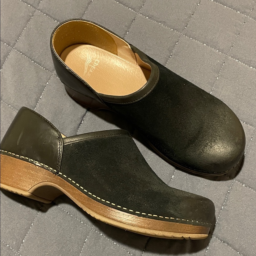 Dansko Black and Brown Leather Loafers